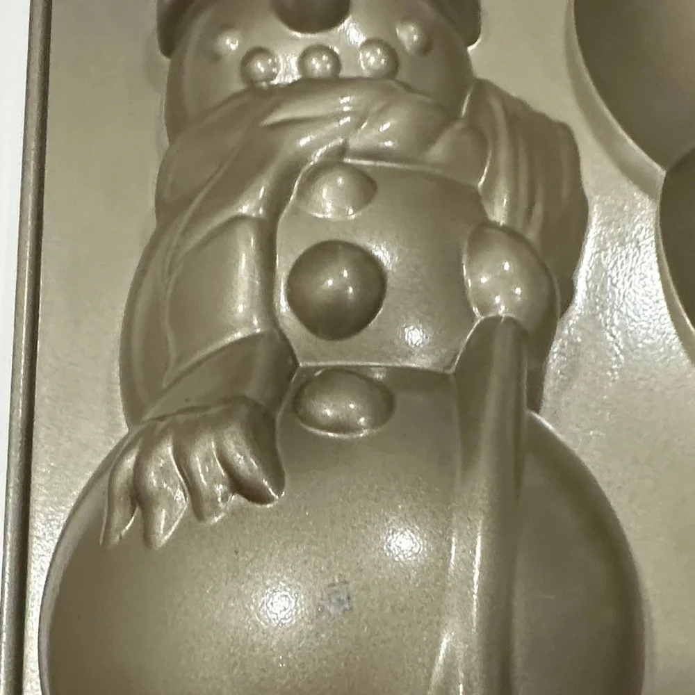Gold Nordic Ware Snowman Cake Pan